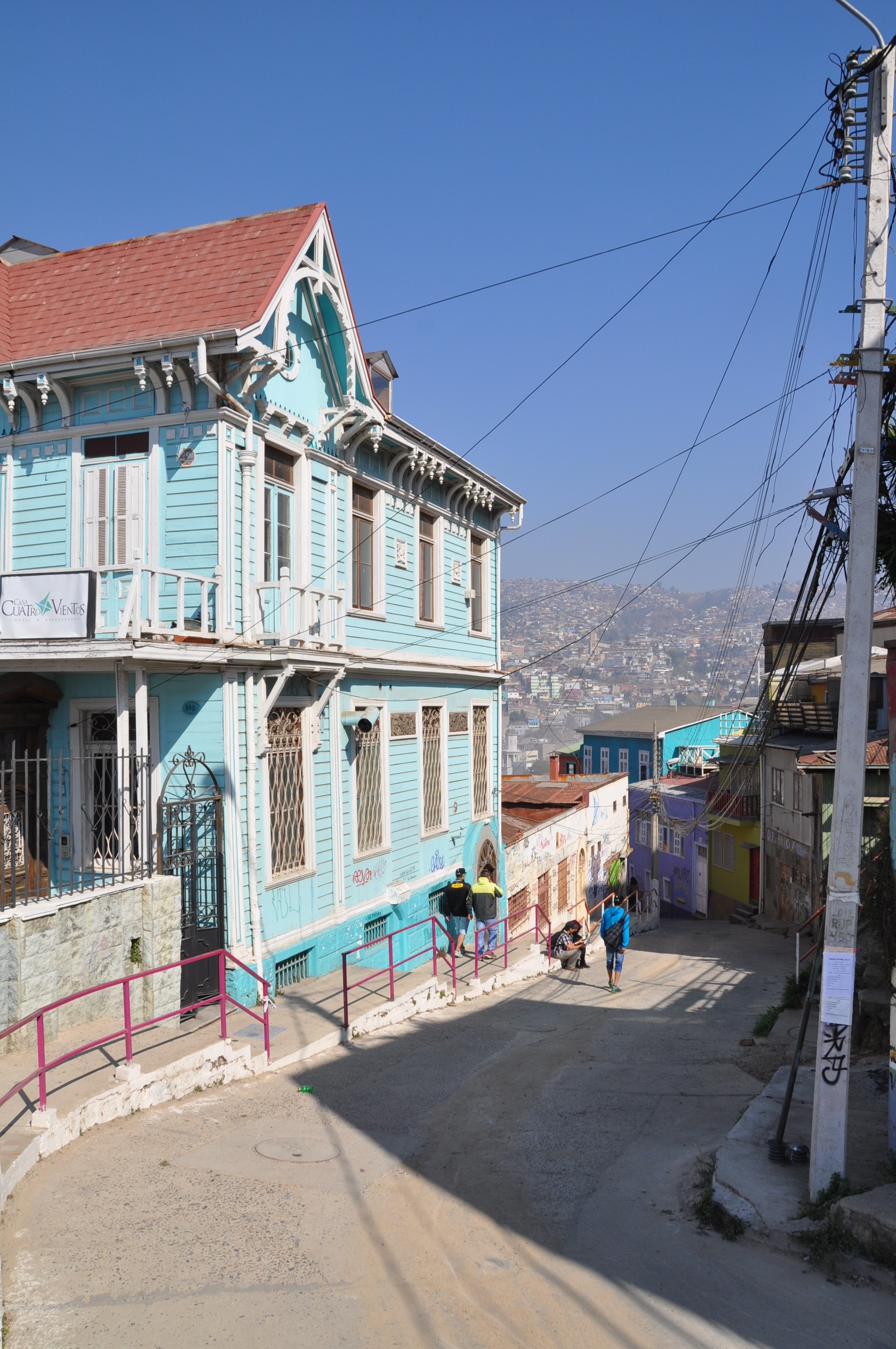 Valparaiso: Cyan House on Cerro Artelleria