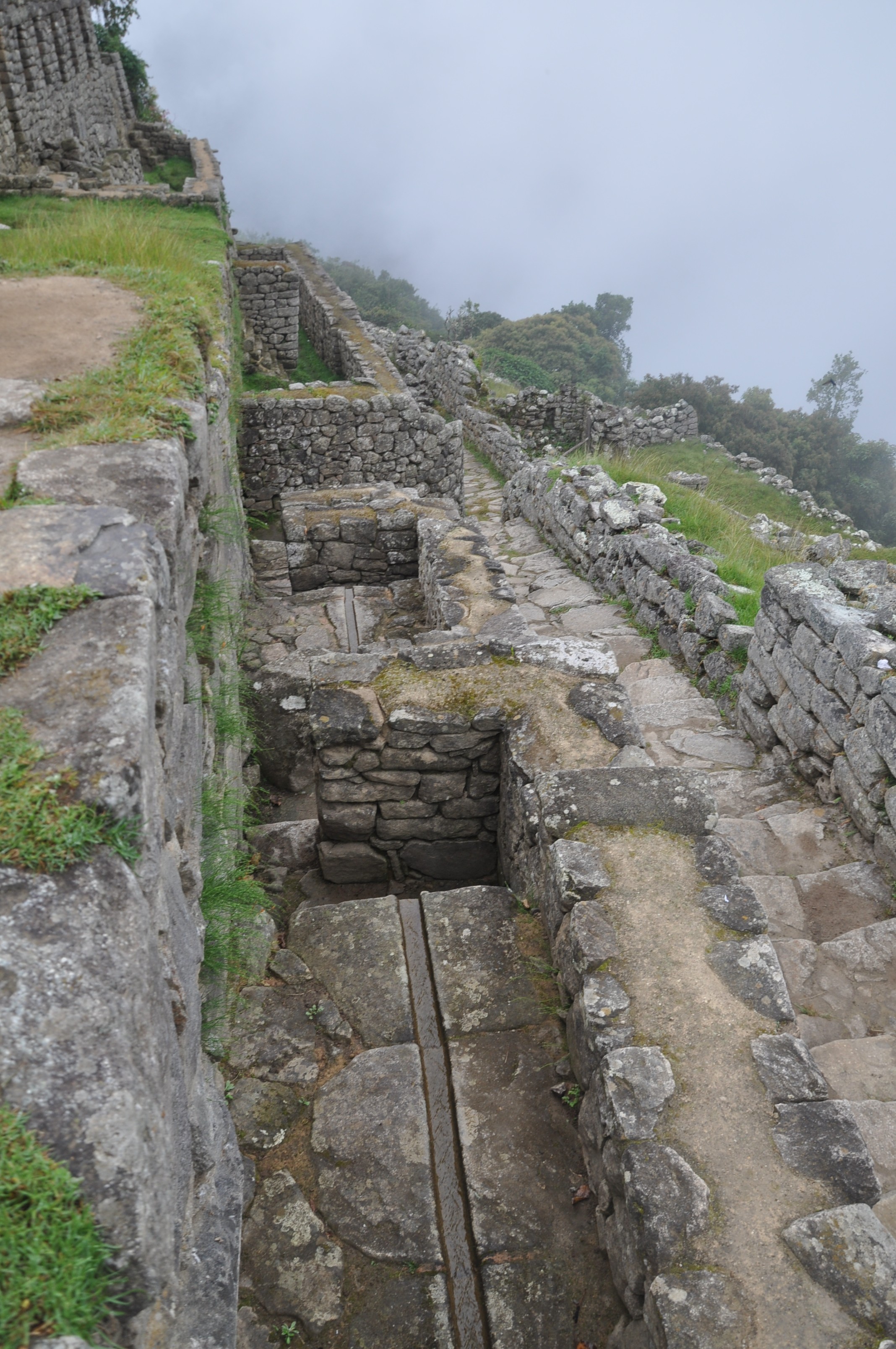 Machu Picchu: Drainage System